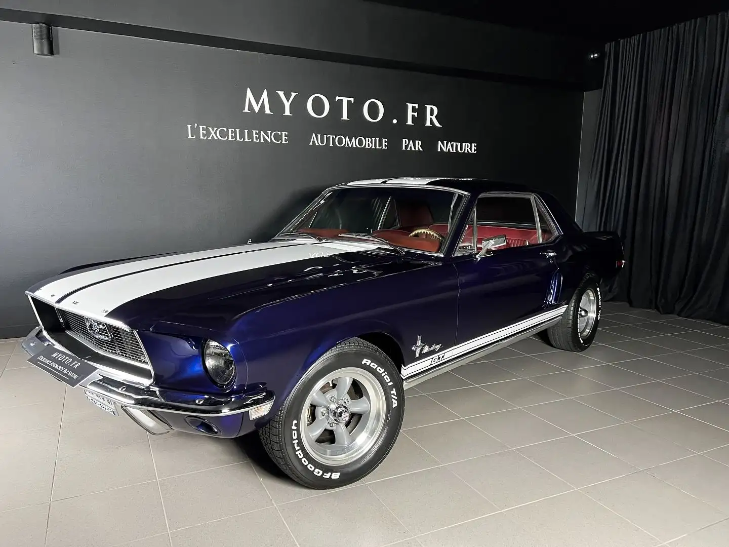 Ford Mustang V8 COUPE Bleu - 1