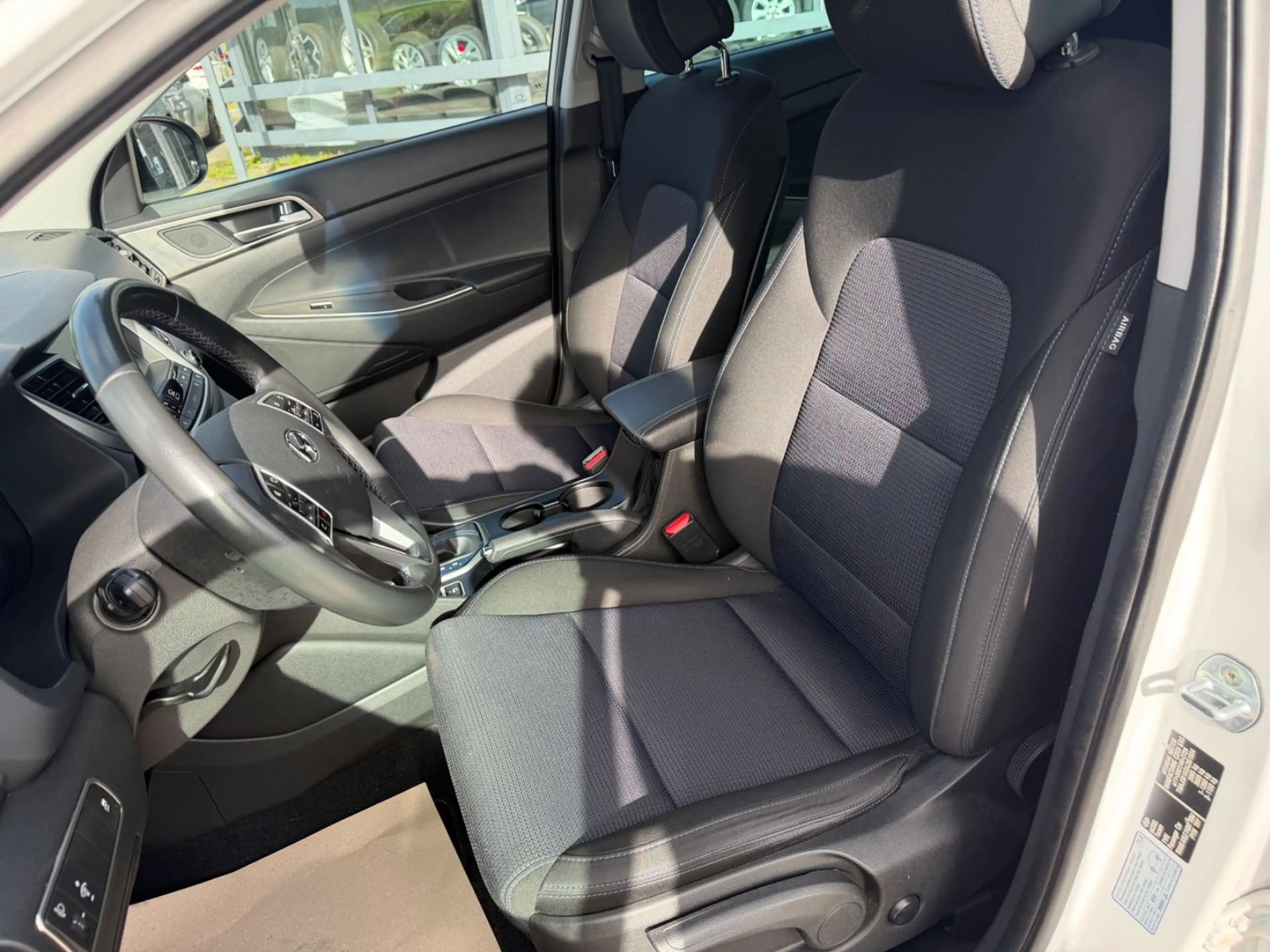 Hyundai TUCSON blue Passion 2WD — photo 10