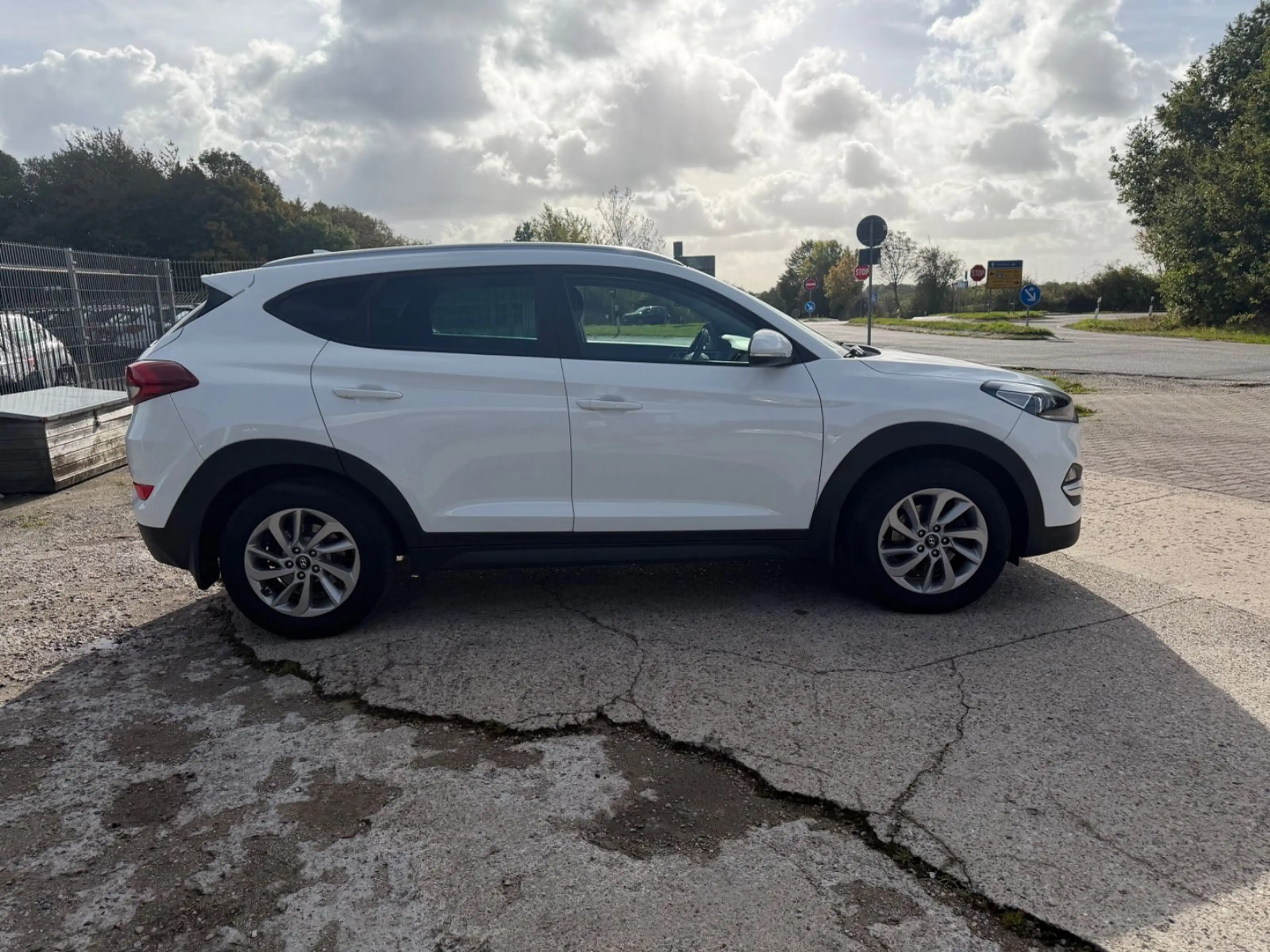 Hyundai TUCSON blue Passion 2WD — photo 4