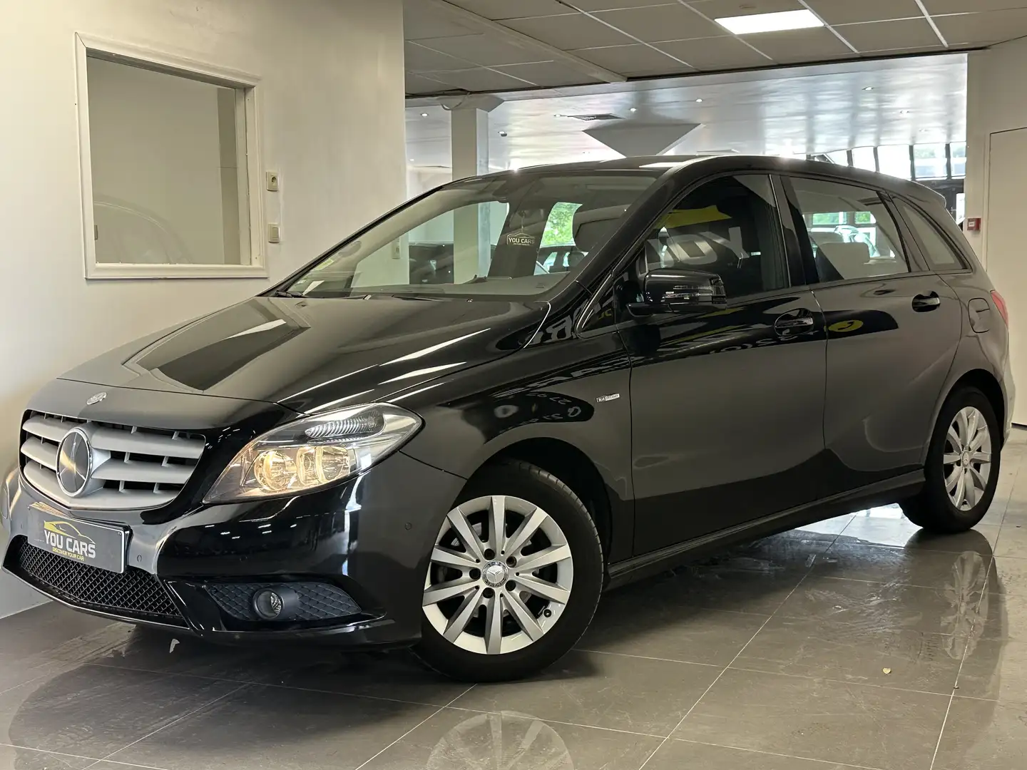 Mercedes-Benz B 180 BlueEFFICIENCY Edition 1 Negro - 2