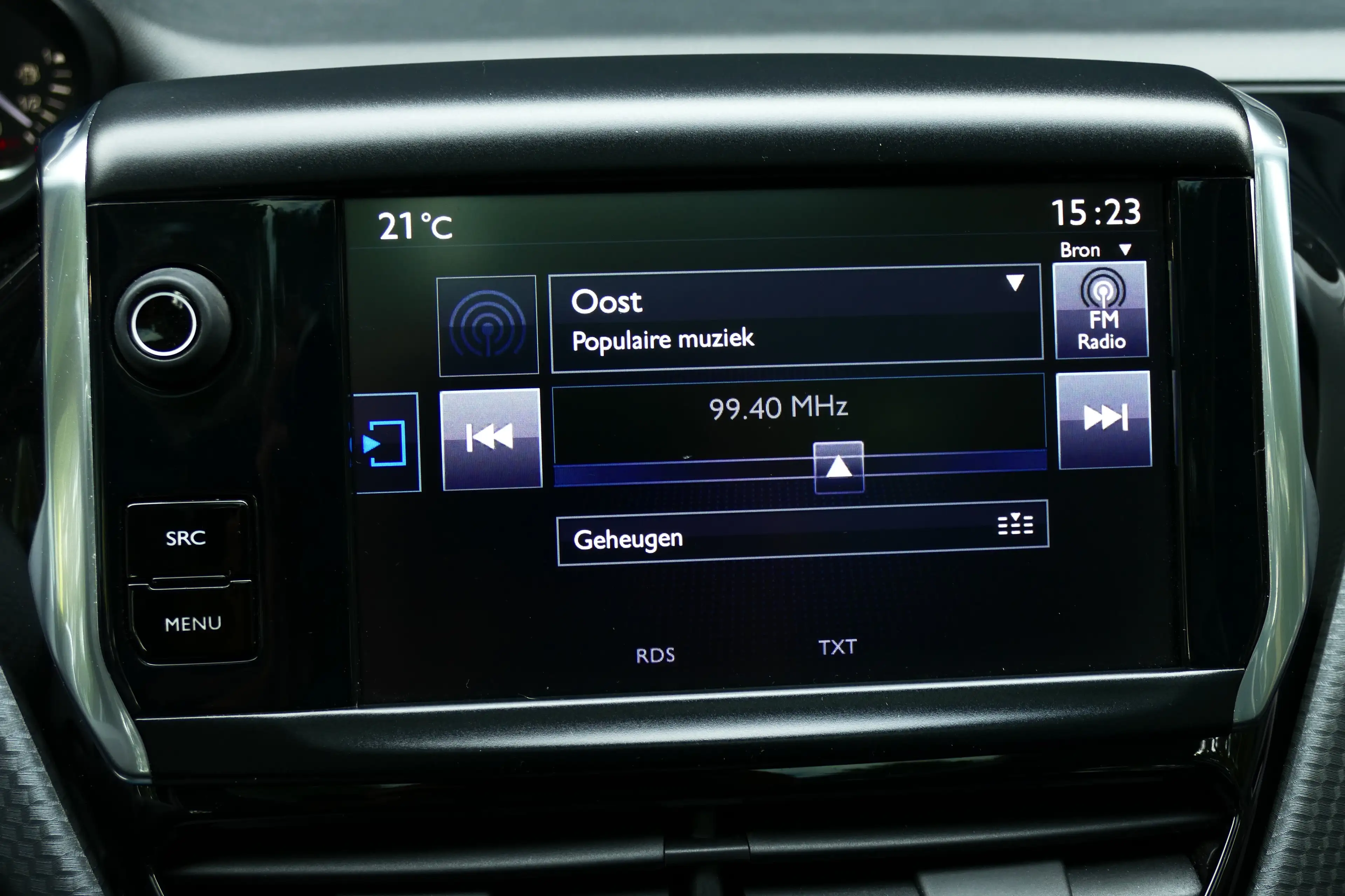 Peugeot 2008 1.2 PURETECH 82PK ACTIVE AUTOMAAT / PANO.DAK / NAV — photo 20