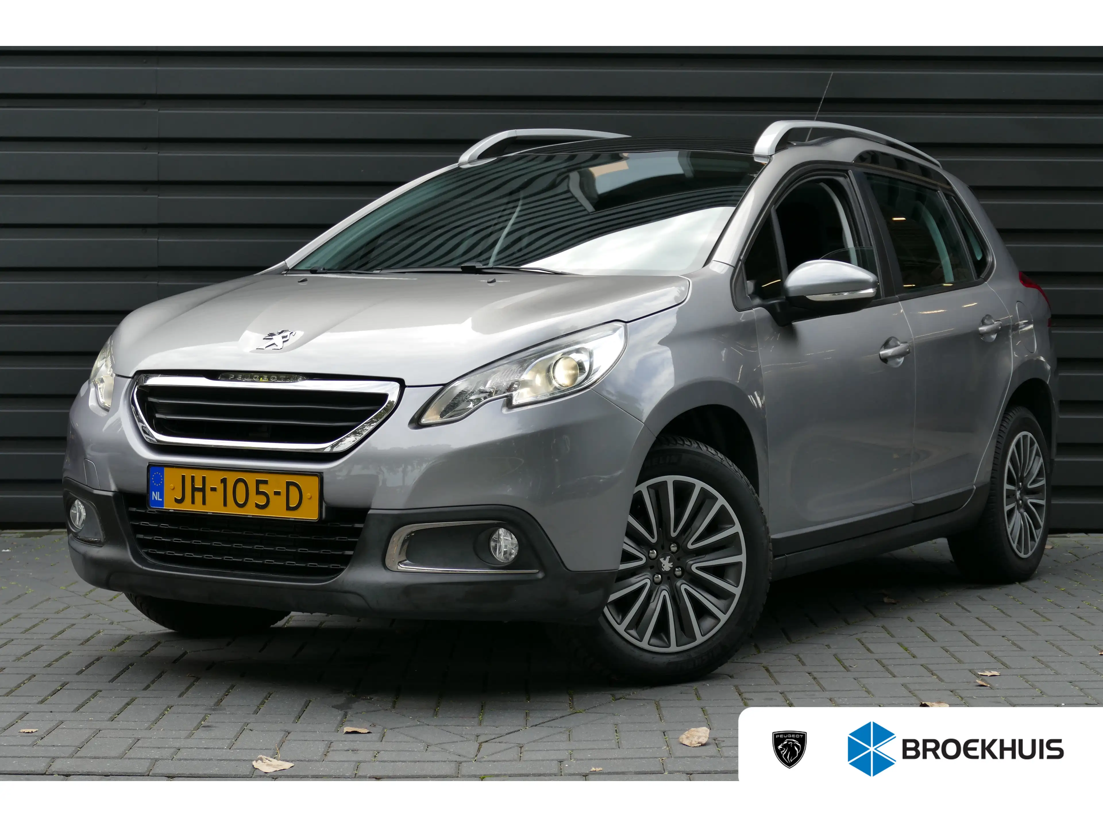 Peugeot 2008 1.2 PURETECH 82PK ACTIVE AUTOMAAT / PANO.DAK / NAV