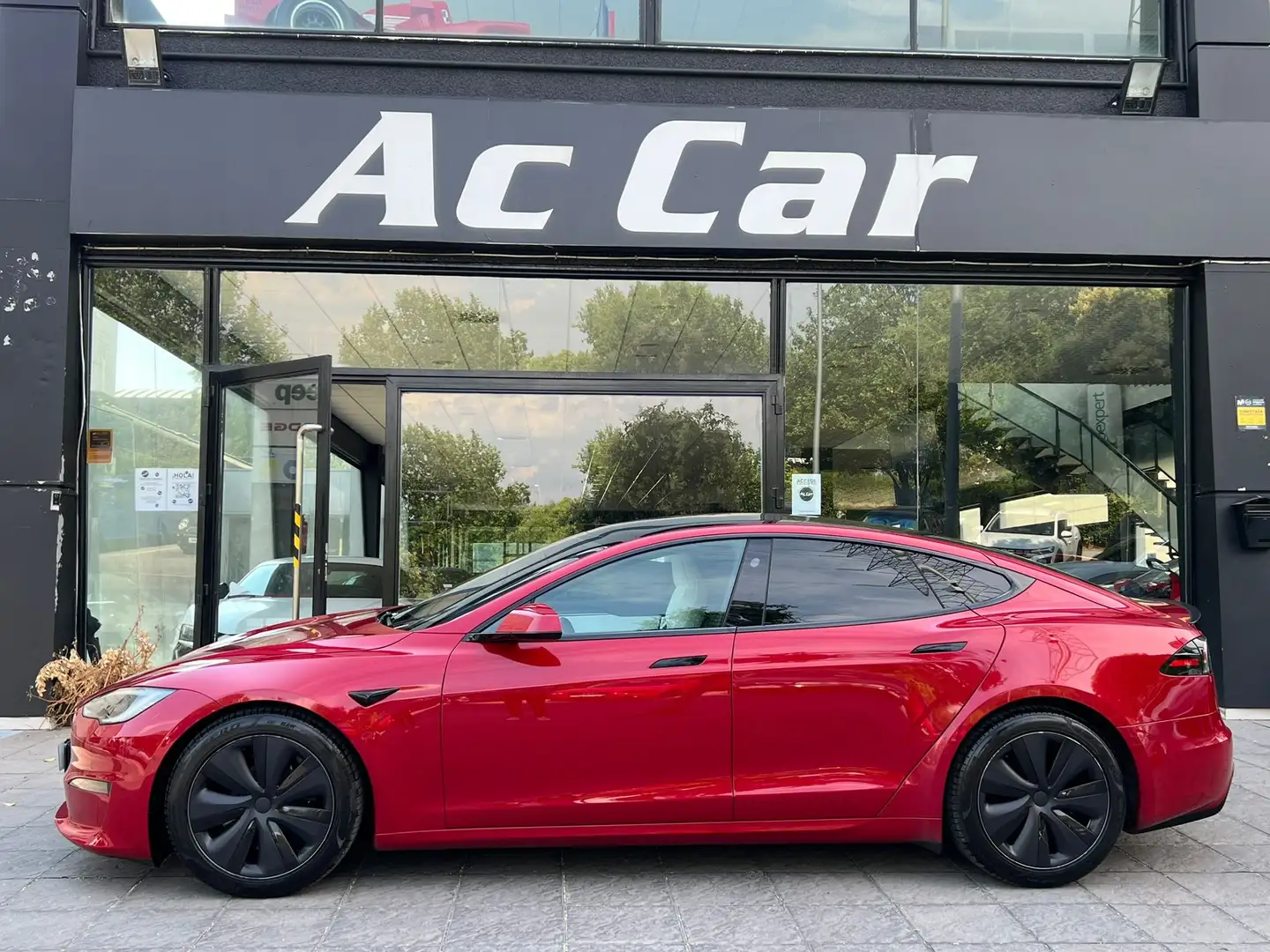 Tesla Model S Plaid AWD Rouge - 1