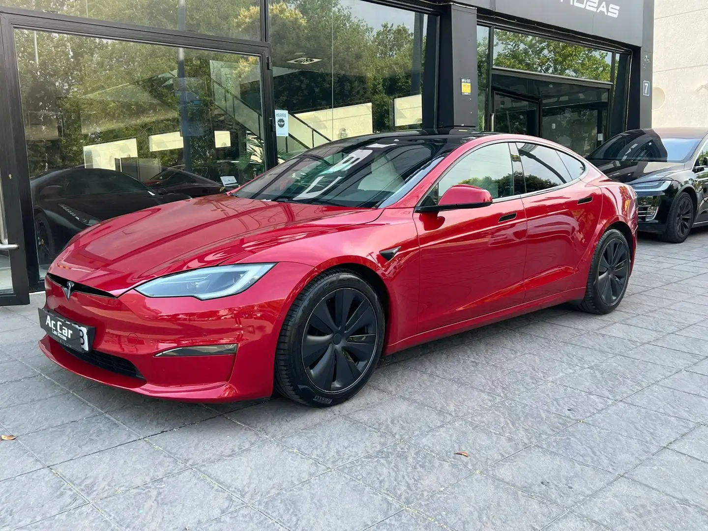 Tesla Model S Plaid AWD Czerwony - 2