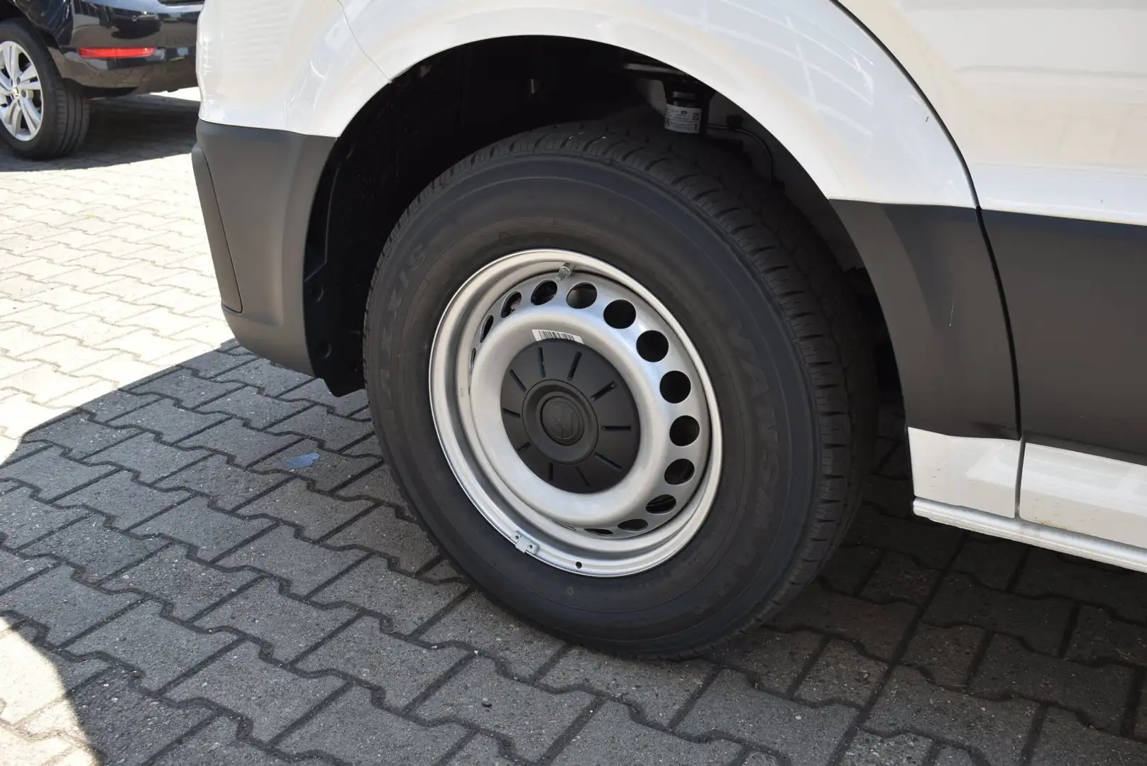 Volkswagen Crafter Crafter 30 2.0 TDI L3H2 AHK Klima APP Kamera Weiß - 2