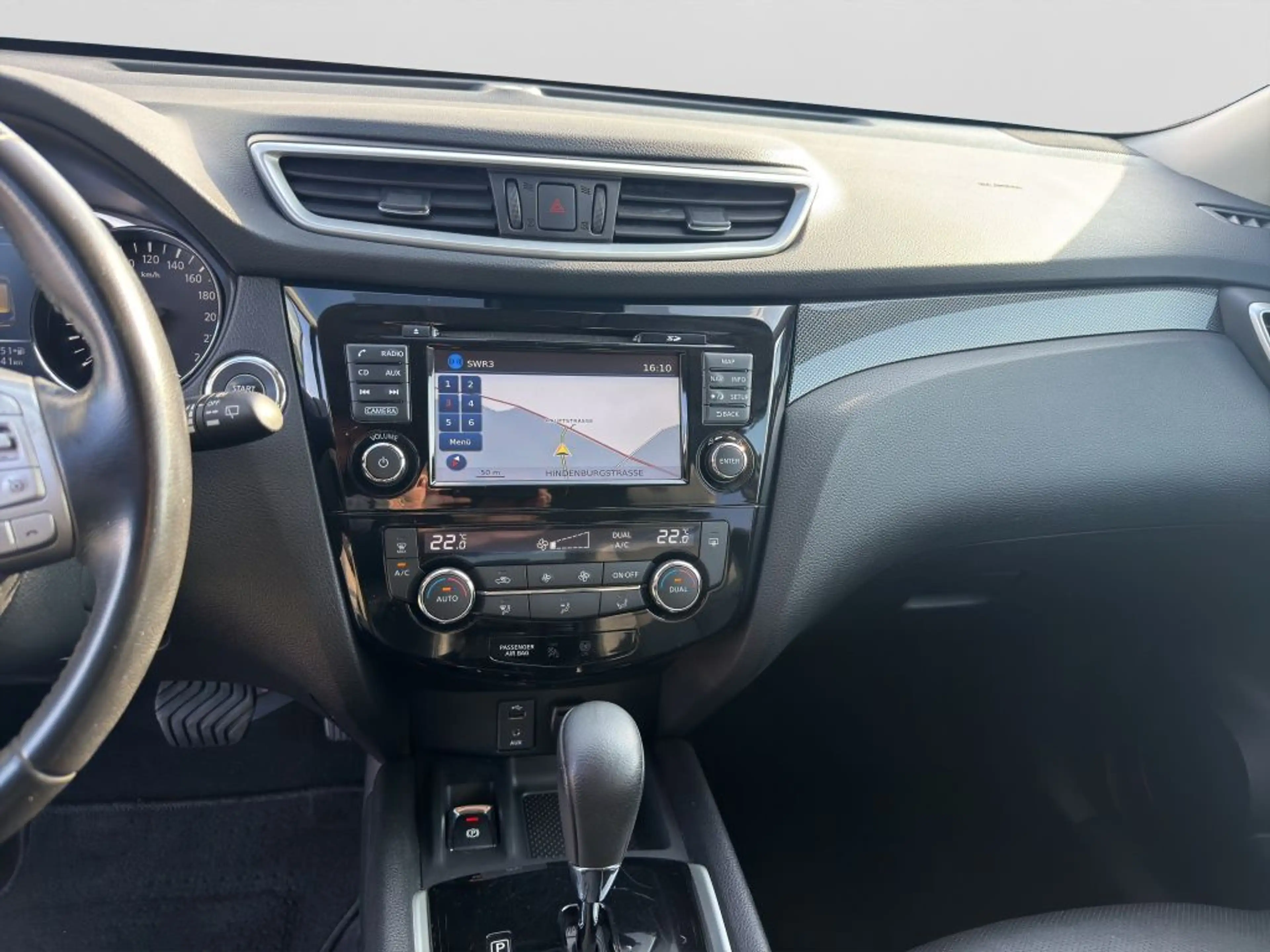Nissan X-Trail 2.0 dCi Xtronic Tekna — photo 13