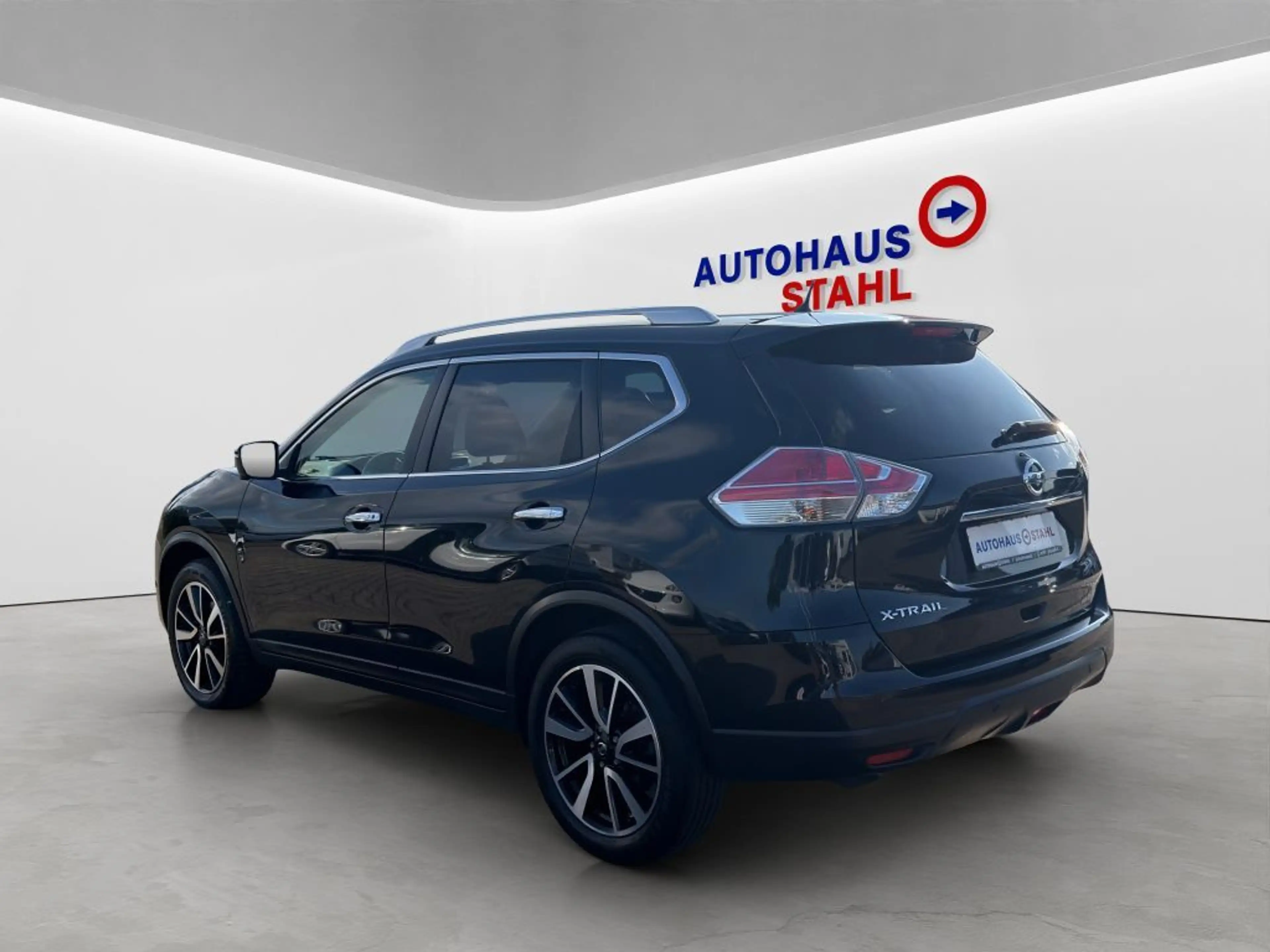 Nissan X-Trail 2.0 dCi Xtronic Tekna — photo 4