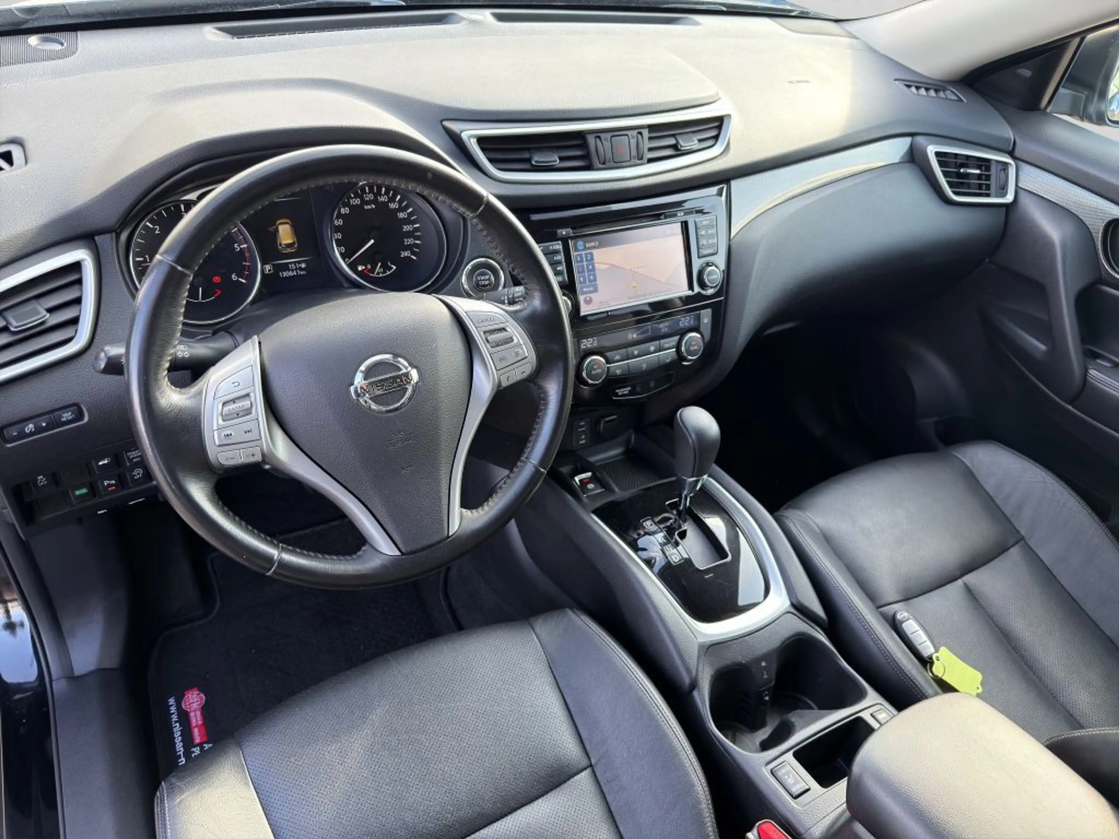 Nissan X-Trail 2.0 dCi Xtronic Tekna — photo 11