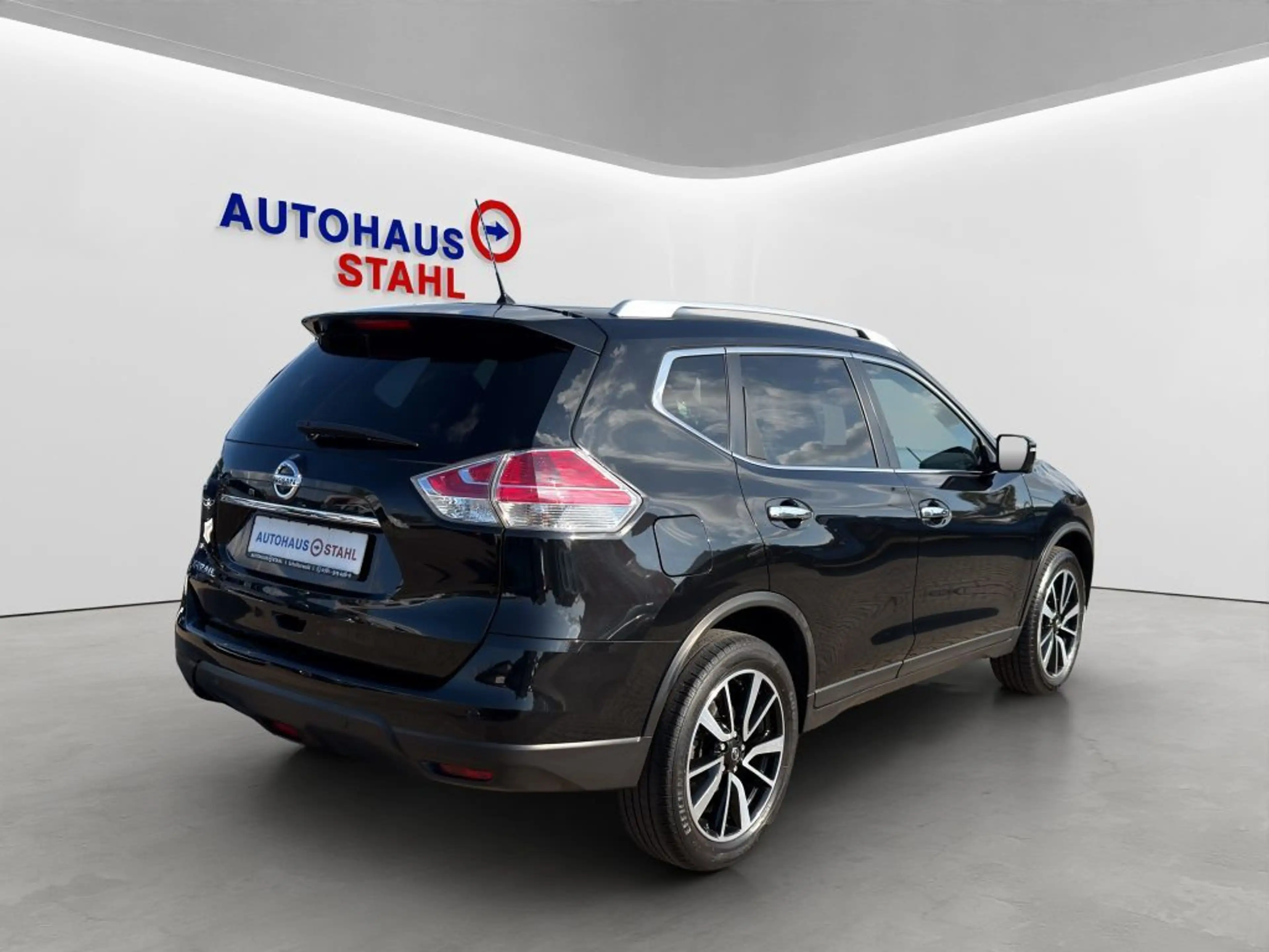 Nissan X-Trail 2.0 dCi Xtronic Tekna — photo 6