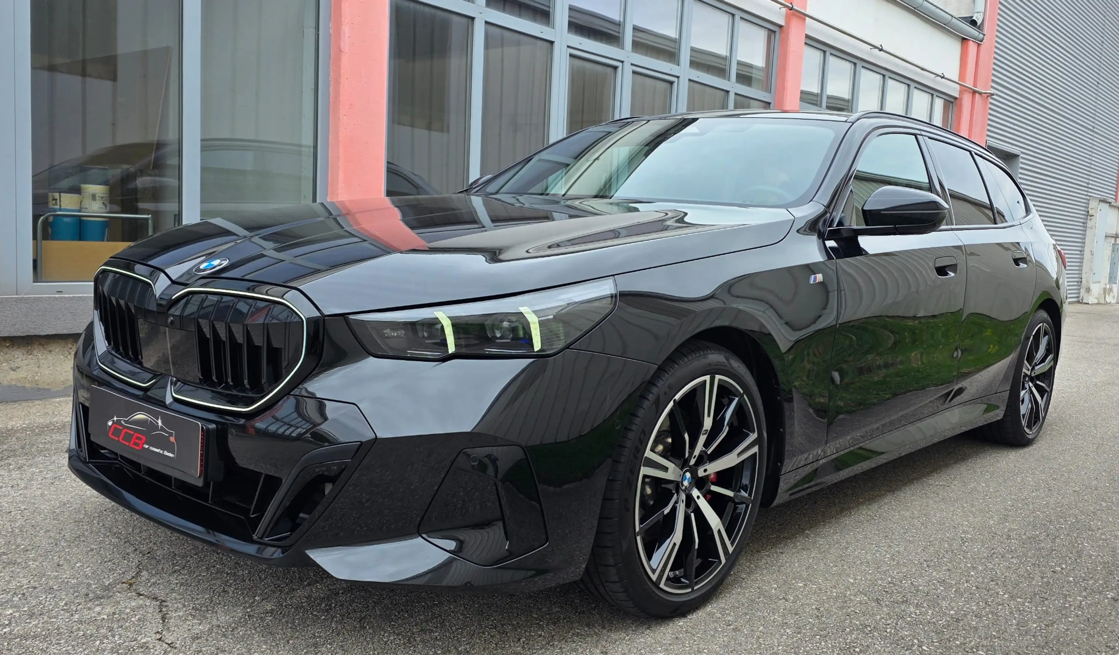 BMW 520 520d xDrive G61 M Sportpaket PRO | 197 PS | 20” | Panorama | HUD | Werksgarantie — photo 4