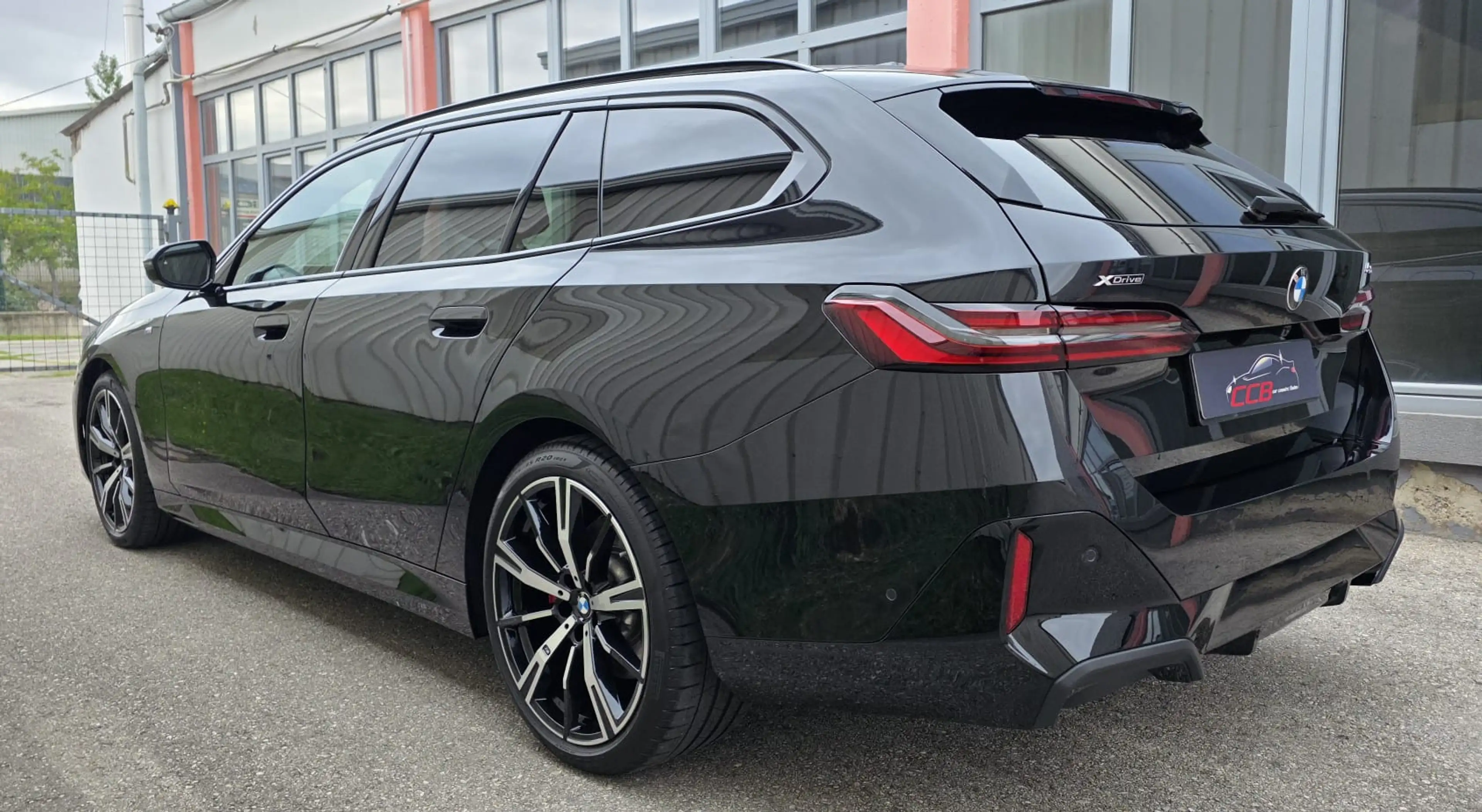BMW 520 520d xDrive G61 M Sportpaket PRO | 197 PS | 20” | Panorama | HUD | Werksgarantie — photo 9