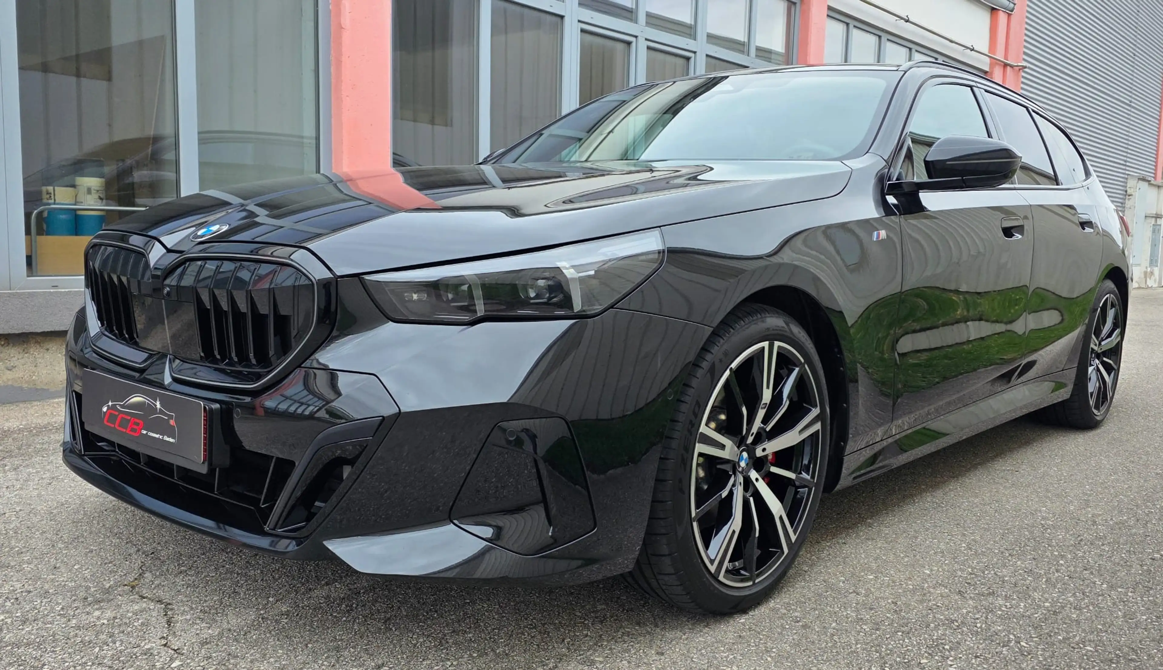 BMW 520 520d xDrive G61 M Sportpaket PRO | 197 PS | 20” | Panorama | HUD | Werksgarantie — photo 5
