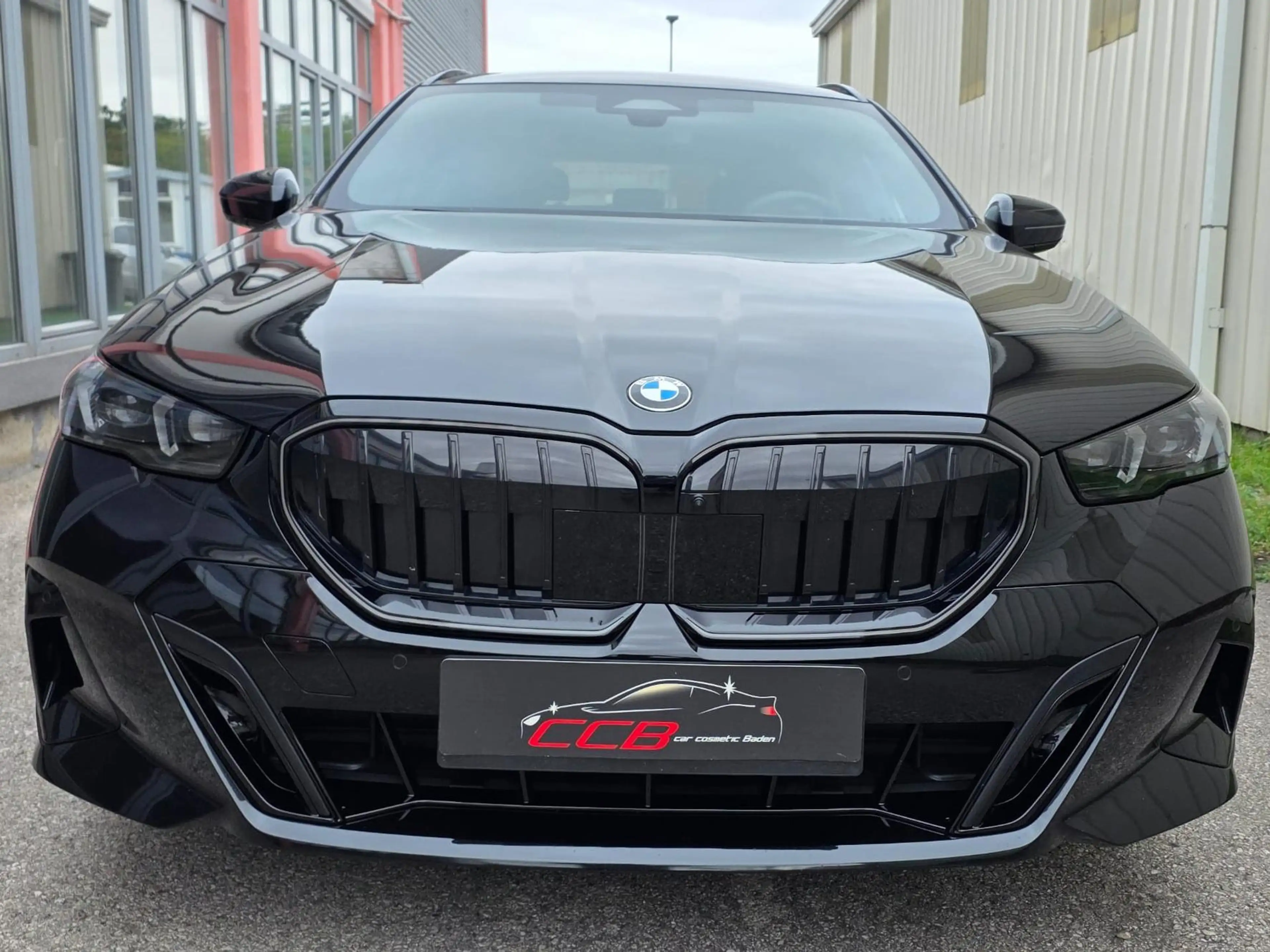 BMW 520 520d xDrive G61 M Sportpaket PRO | 197 PS | 20” | Panorama | HUD | Werksgarantie — photo 11