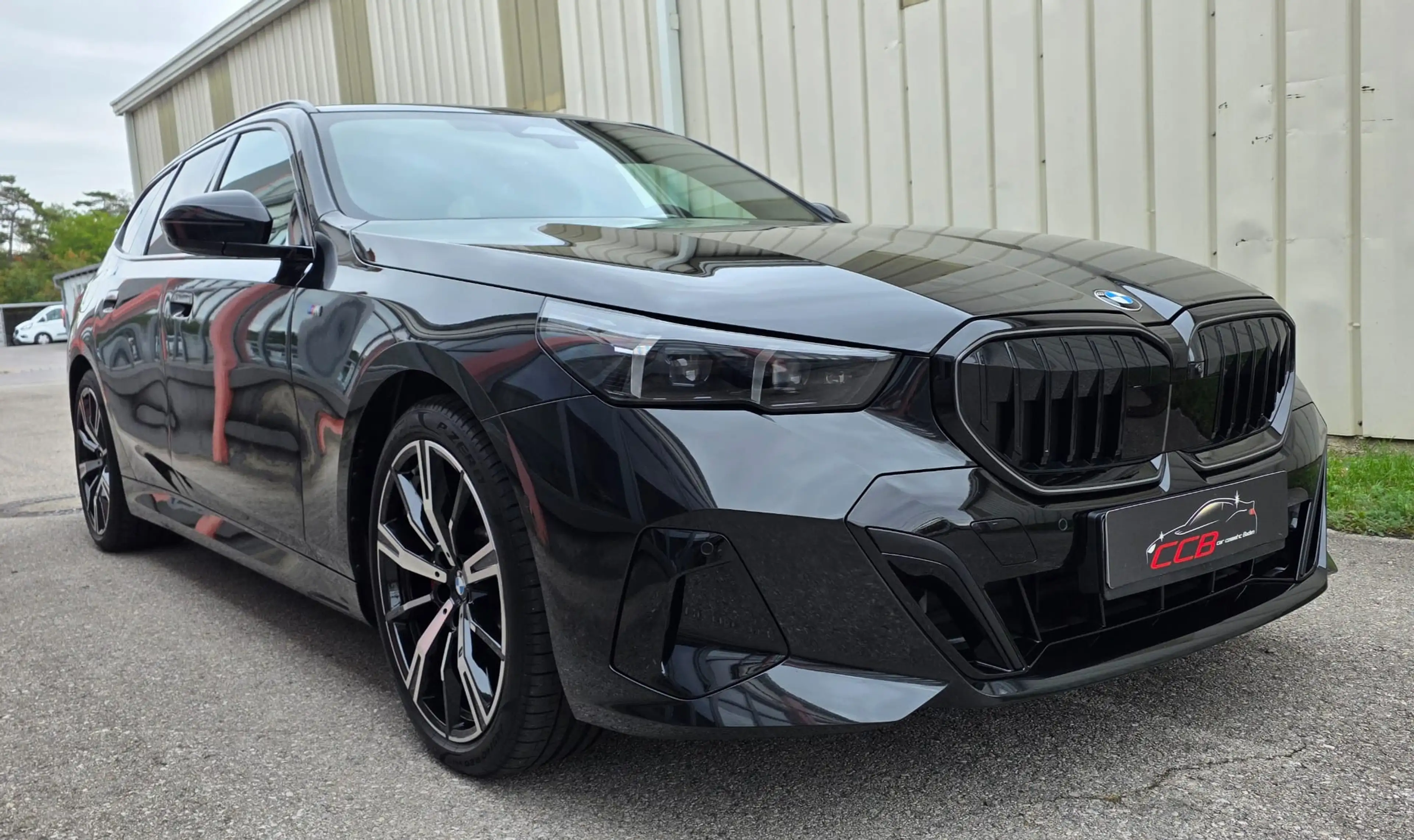 BMW 520 520d xDrive G61 M Sportpaket PRO | 197 PS | 20” | Panorama | HUD | Werksgarantie — photo 6