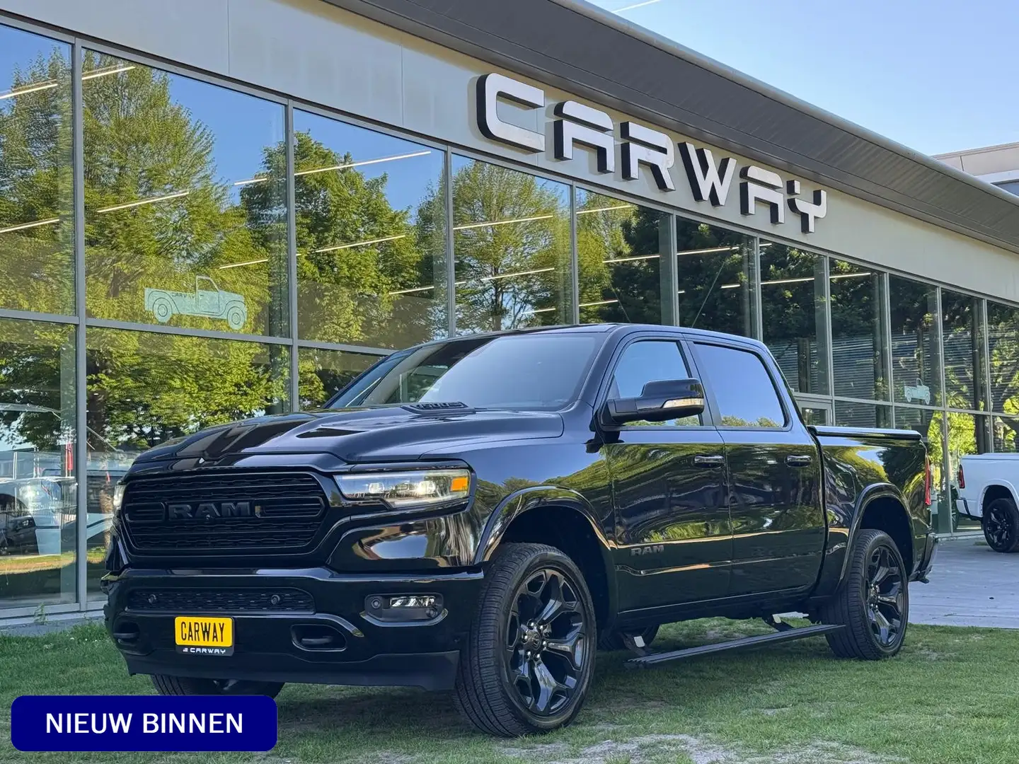 Dodge RAM 5.7 V8 4x4 Crew Cab Limited Night Fekete - 1