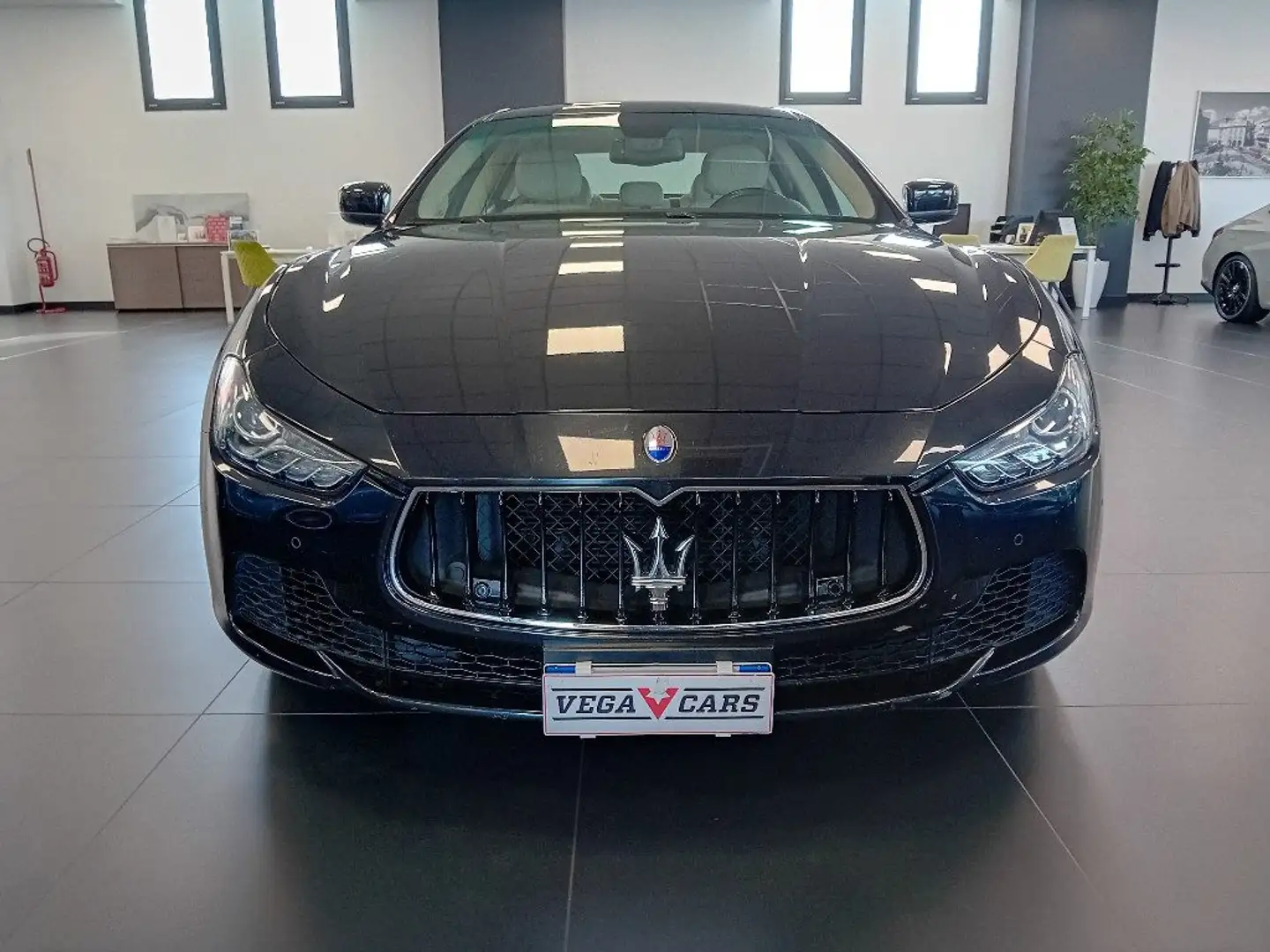 Maserati Ghibli V6 Diesel 275 CV Gris - 2