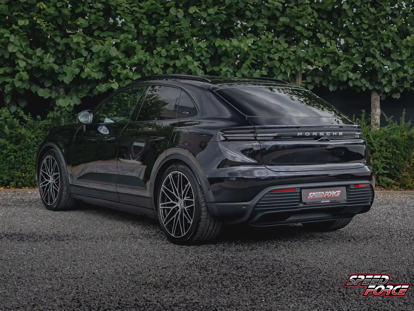 Porsche Macan 4 | Luchtvering | 22" | Pano | passagiersdisplay Zwart - 2