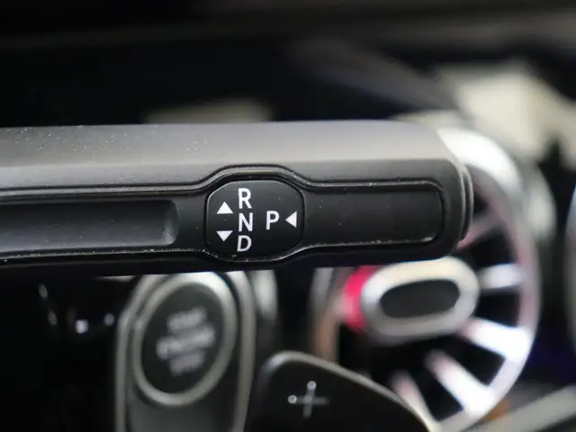 Mercedes-Benz B-Class view 14