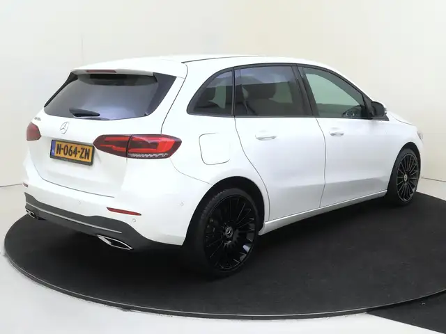 Mercedes-Benz B-Class view 4
