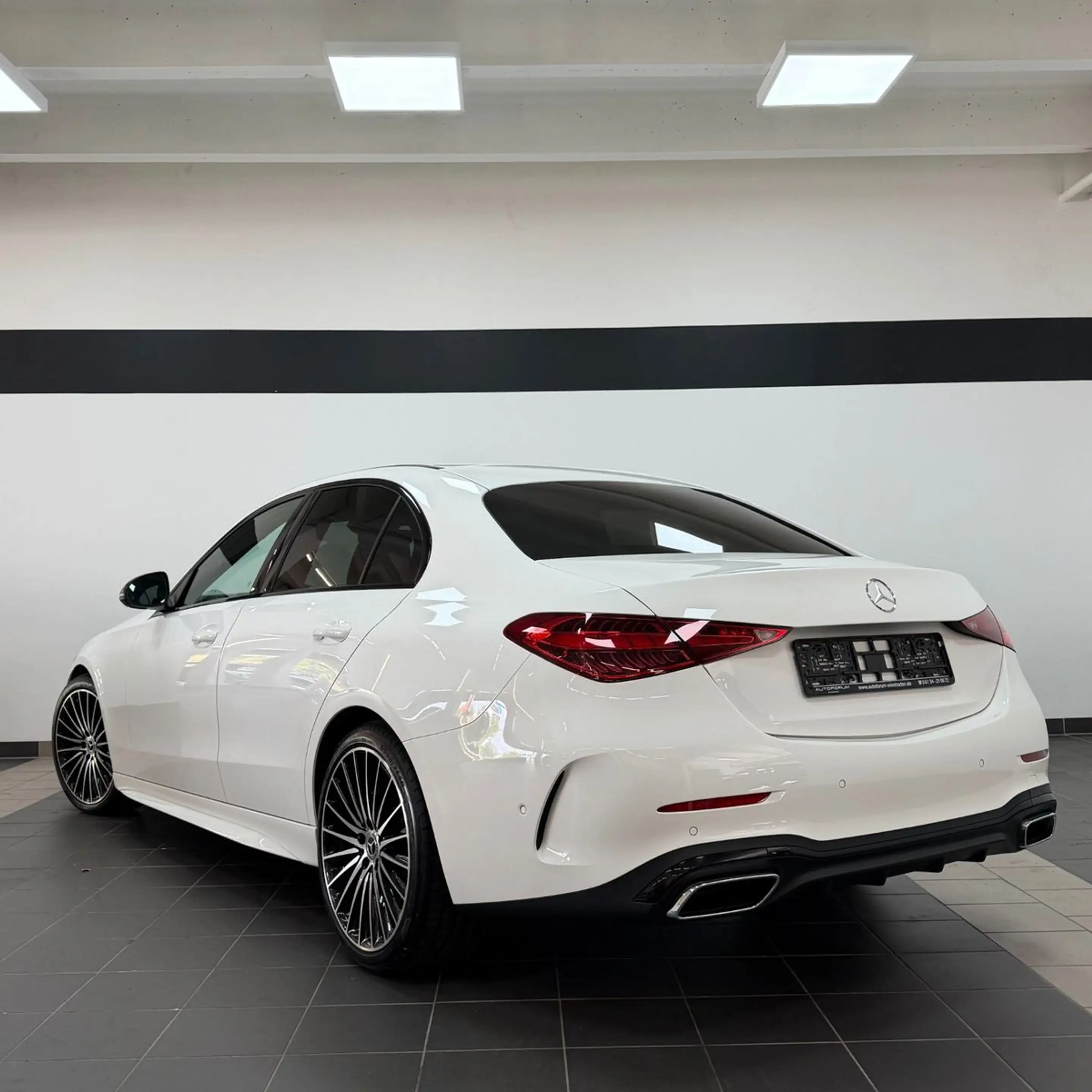 Mercedes-Benz C 300 C Limousine C 300 d Edition AMG Line — photo 9