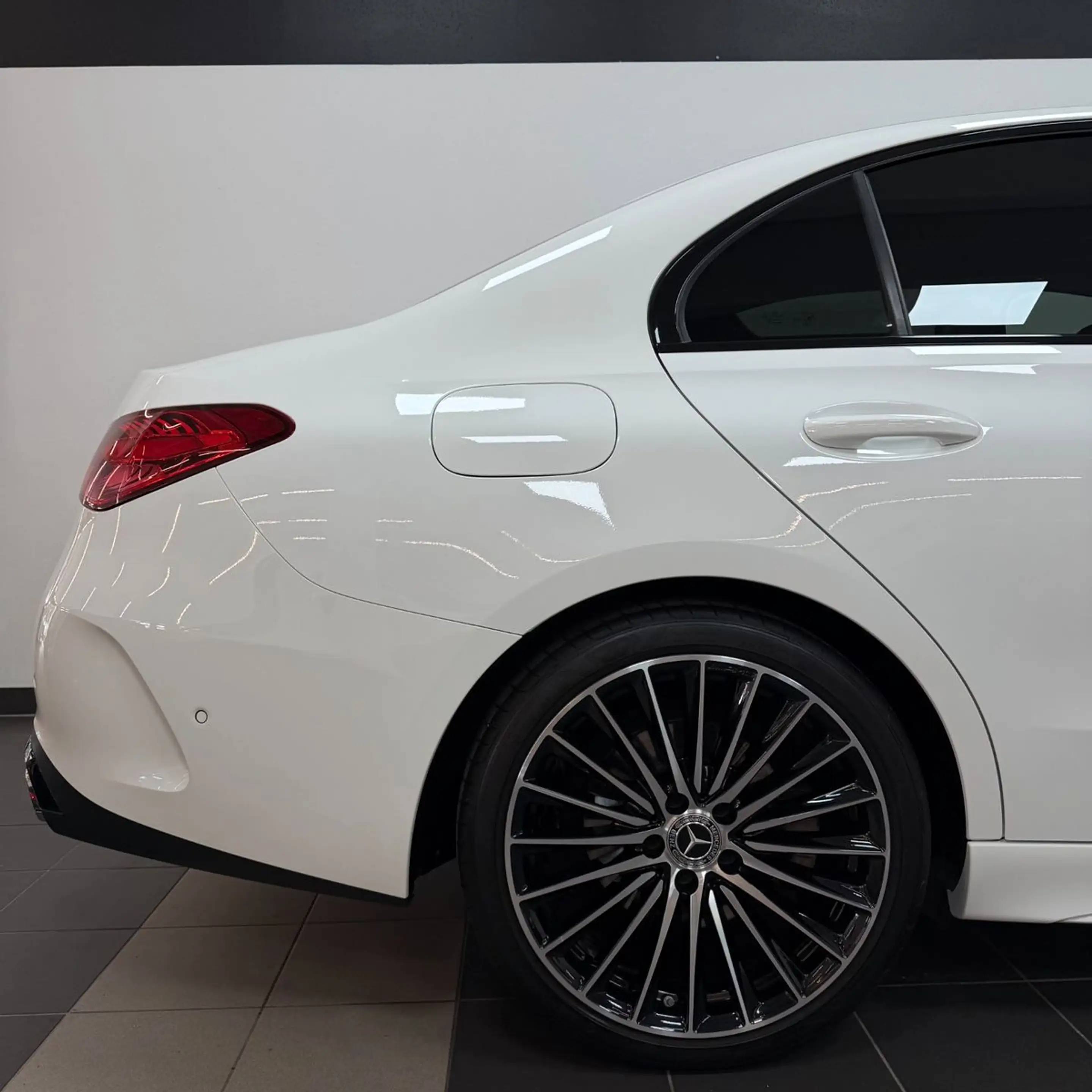 Mercedes-Benz C 300 C Limousine C 300 d Edition AMG Line — photo 11