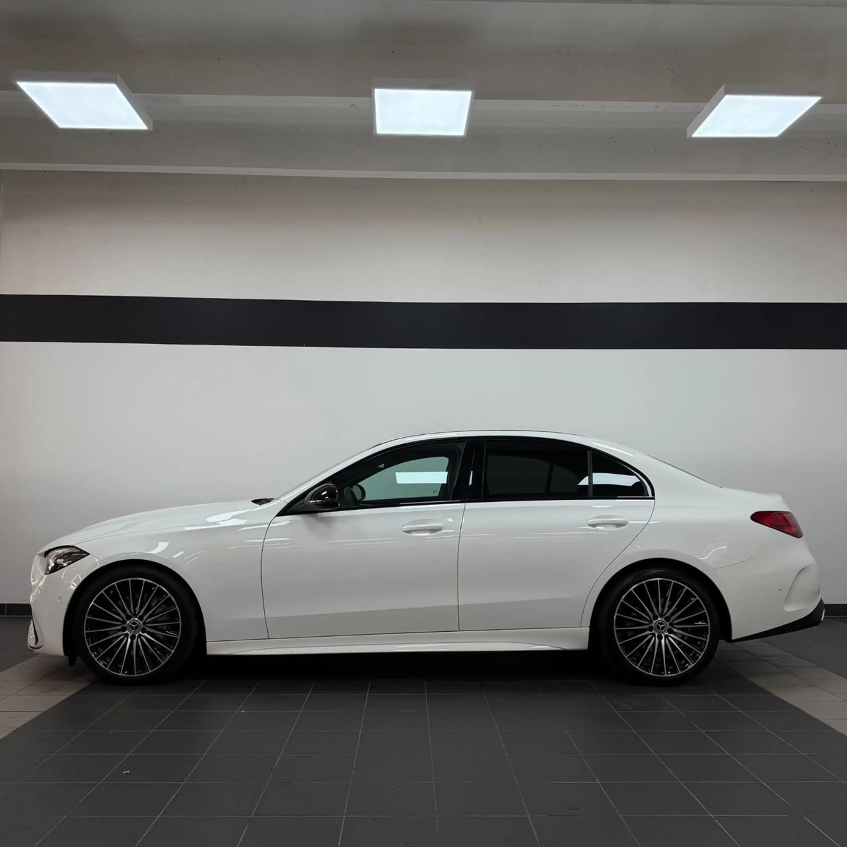 Mercedes-Benz C 300 C Limousine C 300 d Edition AMG Line — photo 4