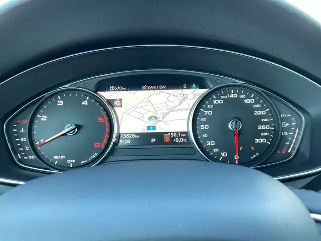 Audi A4 view 13
