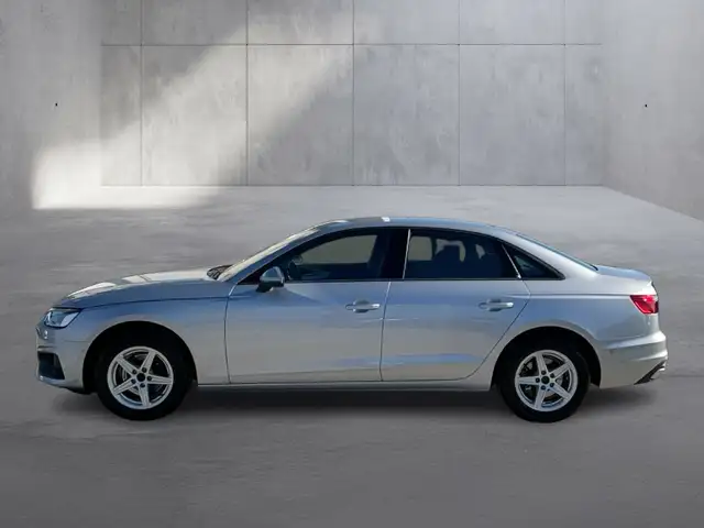 Audi A4 view 3