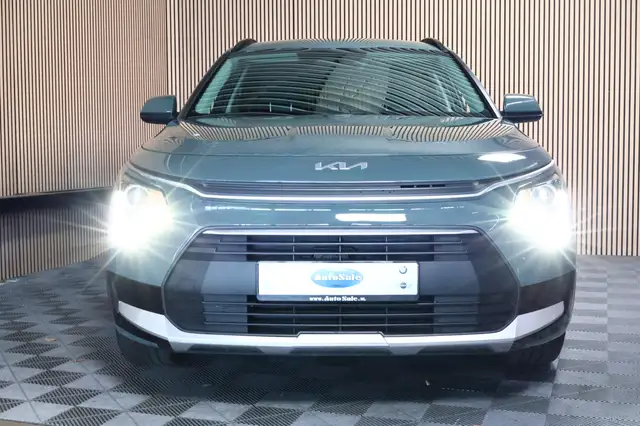 Kia Niro view 8
