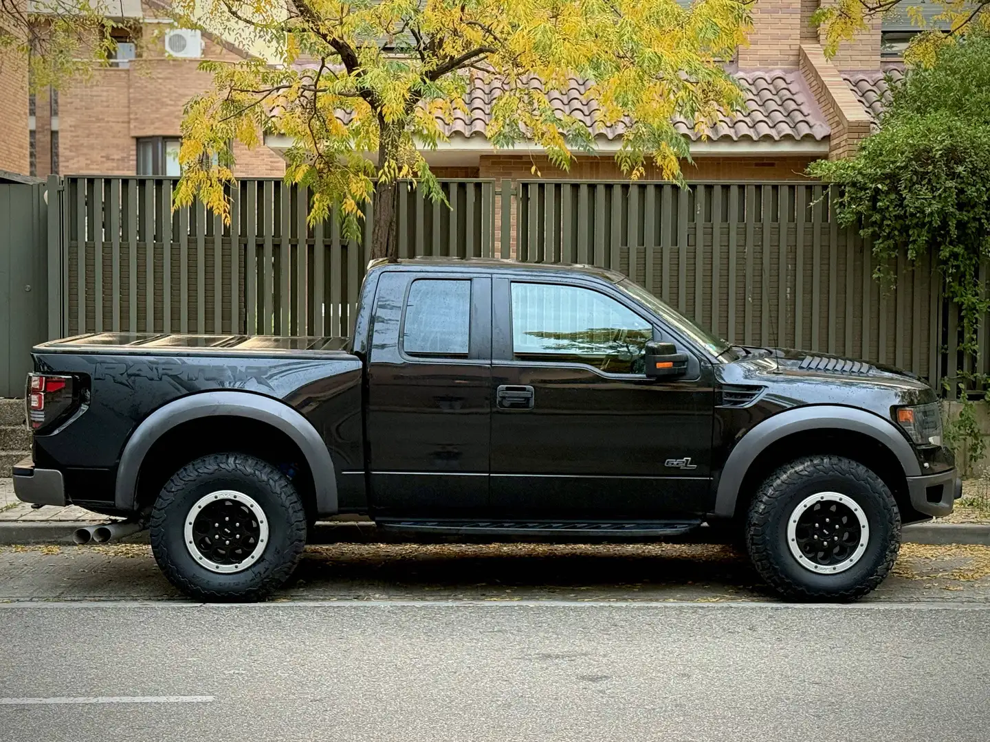 Ford F 150 Raptor V8 400CV Negro - 2