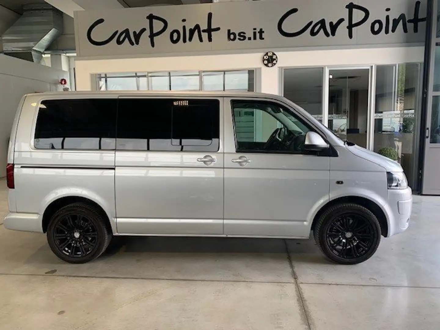 Volkswagen T5 Caravelle 2.0 TDI 150 CV 7 POSTI CAMBIO MANUALE Silber - 1