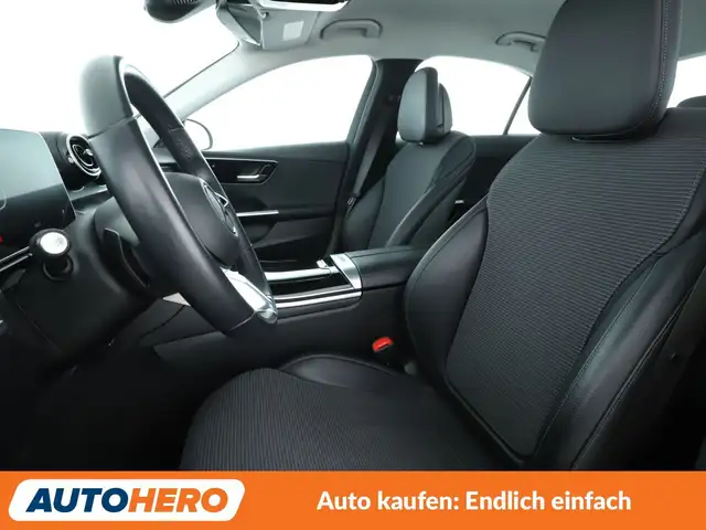 Mercedes-Benz C-Class view 10