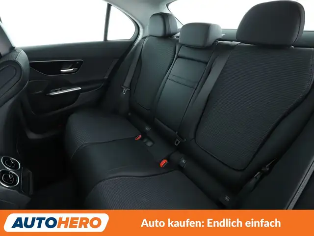 Mercedes-Benz C-Class view 14