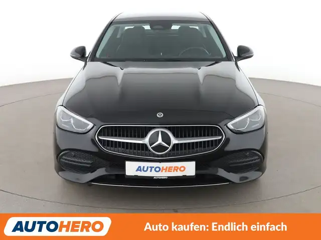 Mercedes-Benz C-Class view 9
