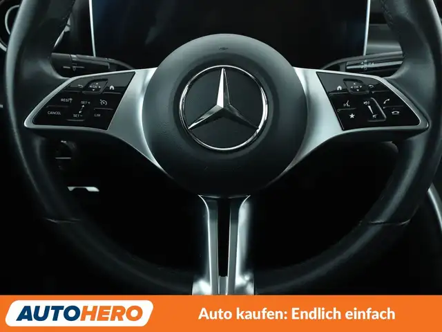 Mercedes-Benz C-Class view 19