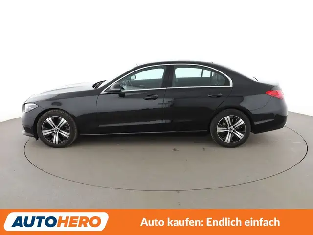 Mercedes-Benz C-Class view 3