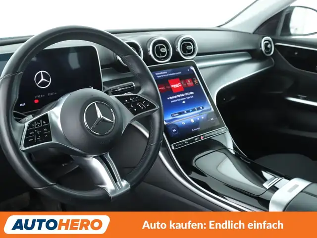 Mercedes-Benz C-Class view 11