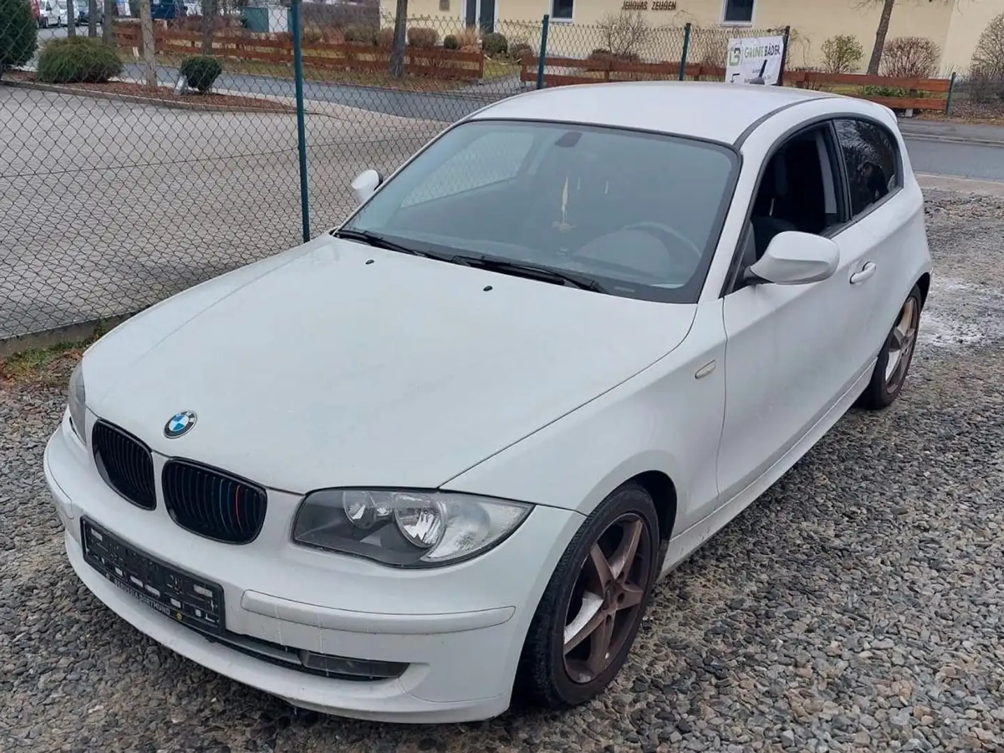 BMW 116 i *6-GANG*KLIMAAUTO*ALU*PDC* Weiß - 1
