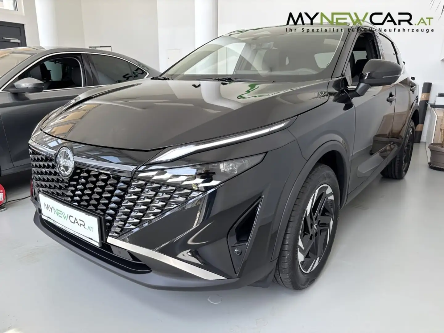 Nissan Qashqai N-Connecta+ 1.3 DIG-T mHEV 158 PS Xtronic Schwarz - 2