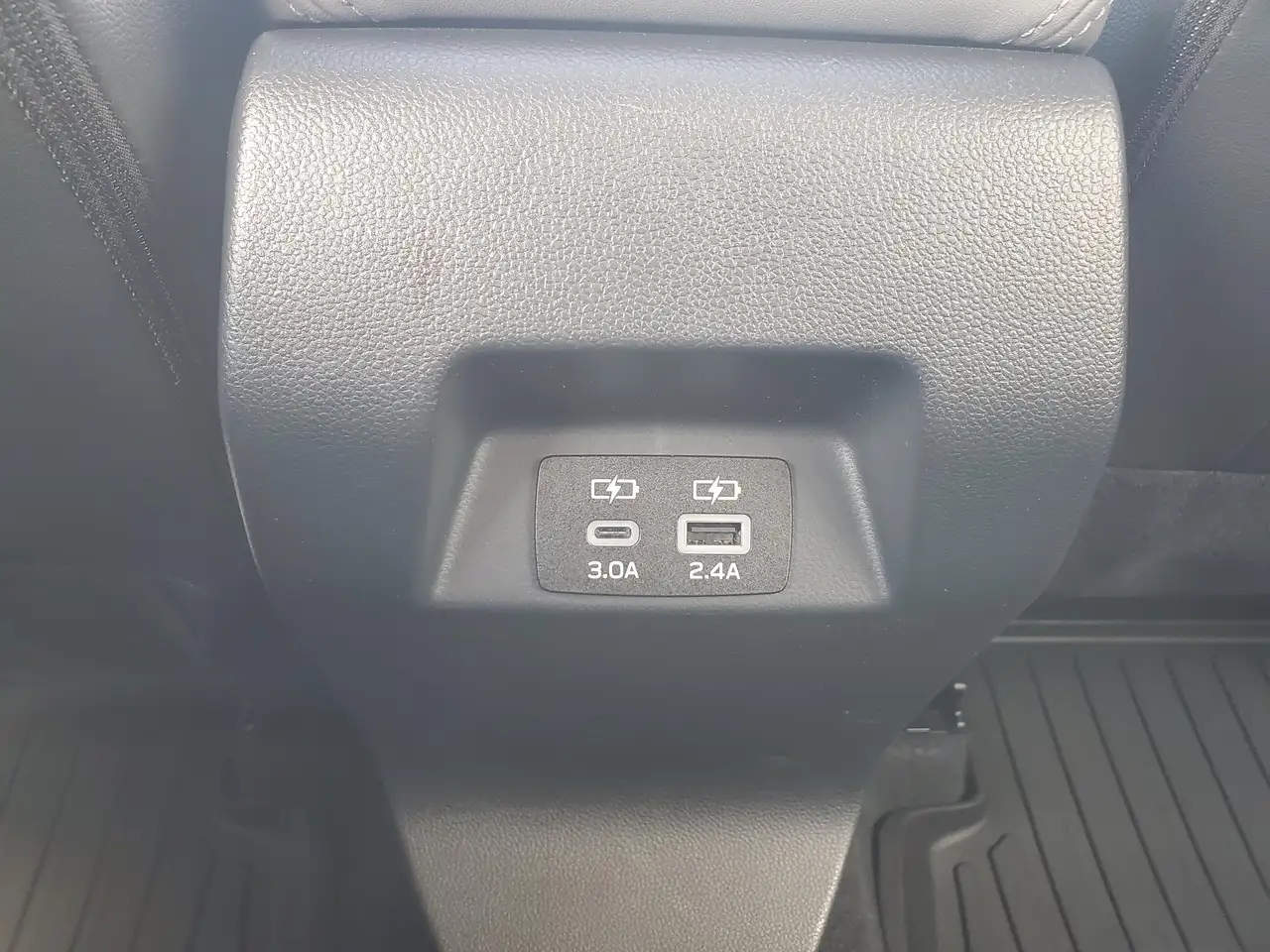 Subaru Impreza снимка Subaru Impreza