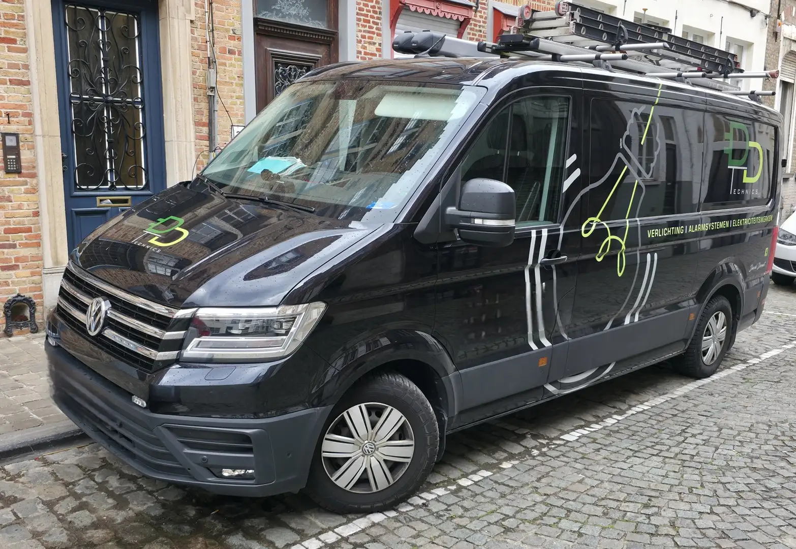 Volkswagen Crafter 35 TDI Autm. Full option Zwart - 1