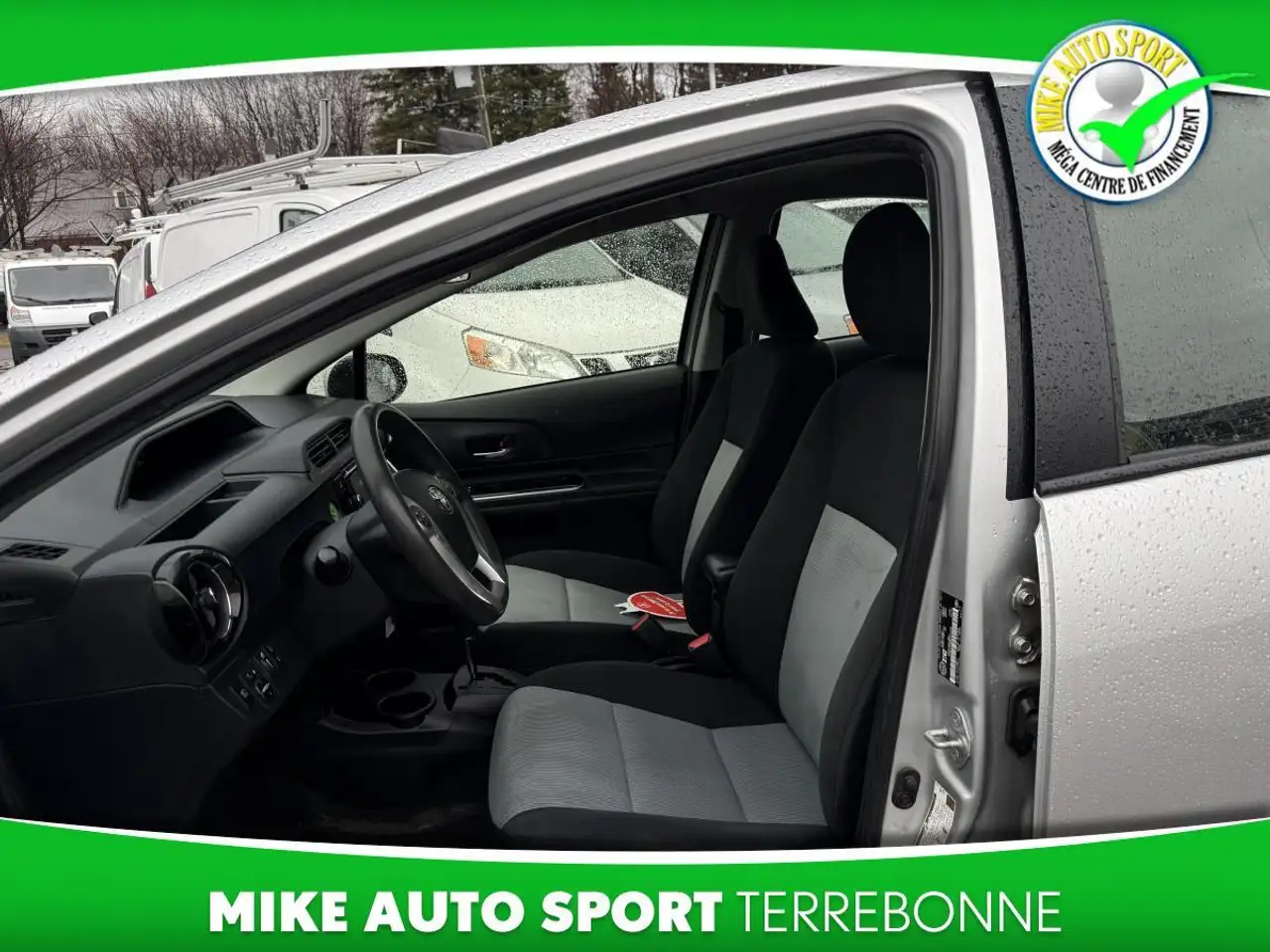 Toyota Prius c fotografie Toyota Prius c