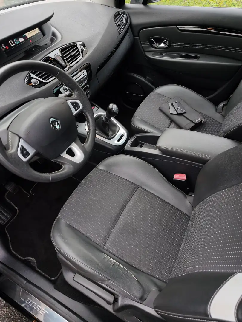 Renault Grand Scenic Scénic III dCi 110 FAP eco2 Bose 7 pl Argent - 2