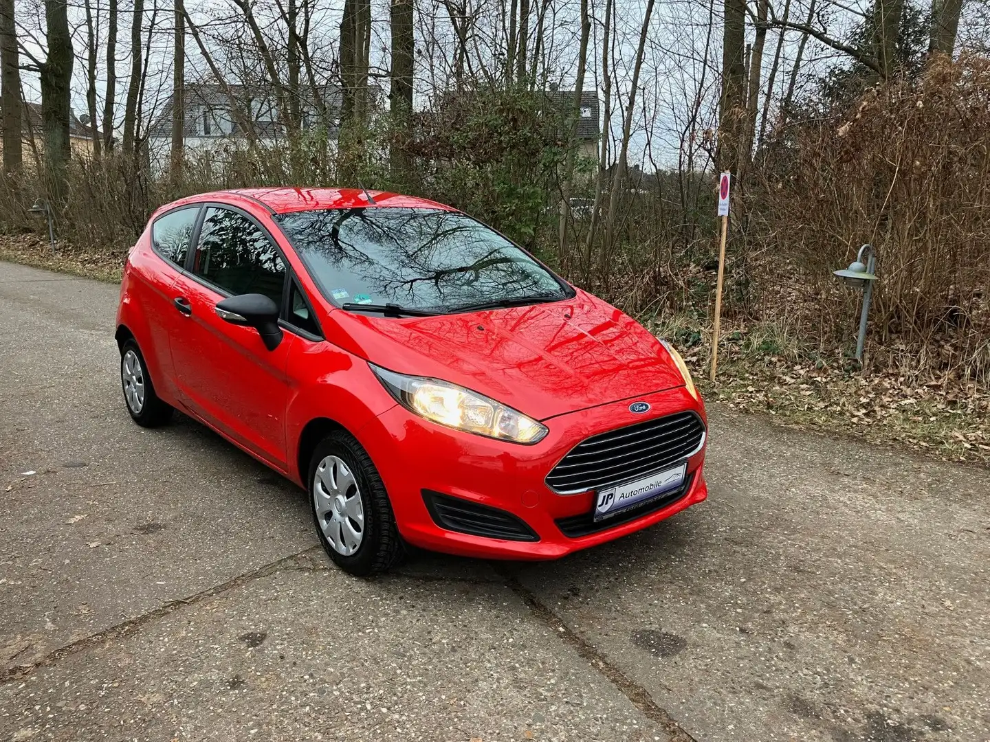 Ford Fiesta Ambiente  1,25 Ltr. - 44 kW 16V , 1Hand Rot - 2