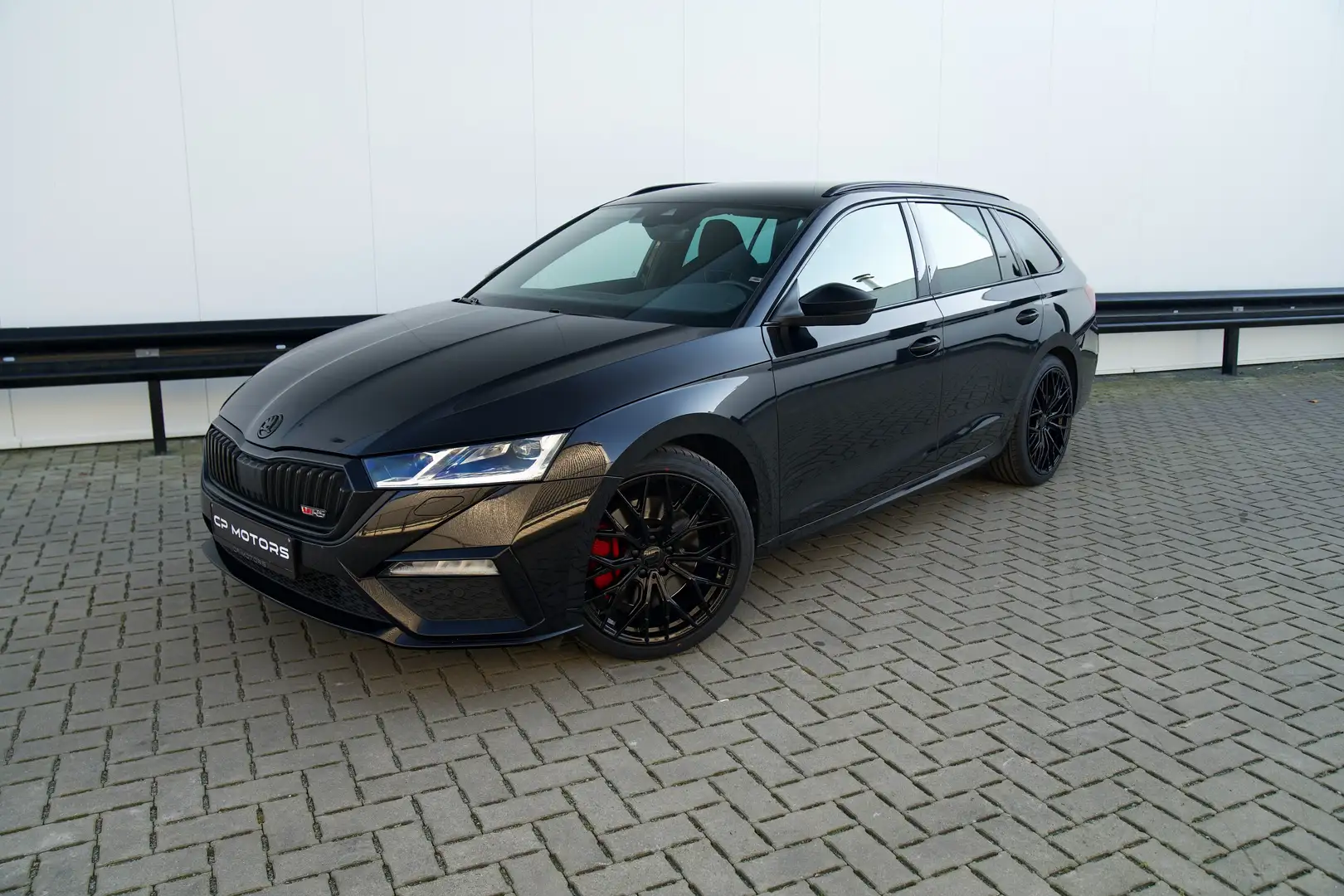 Skoda Octavia RS | 245 PK | BLACK EDITION | APPLE CARPLAY Schwarz - 1