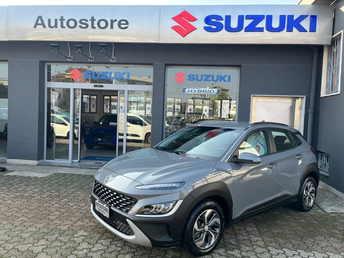 Hyundai KONA 1.6 FULL HYBRID 141 cv ELETTRICA /BENZINA Grigio - 1
