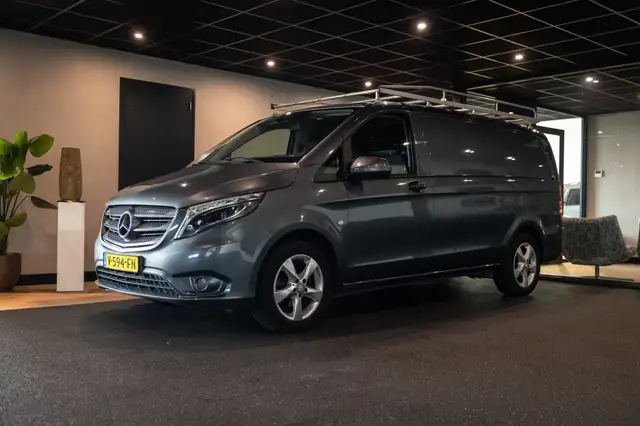 Mercedes-Benz Vito view 21