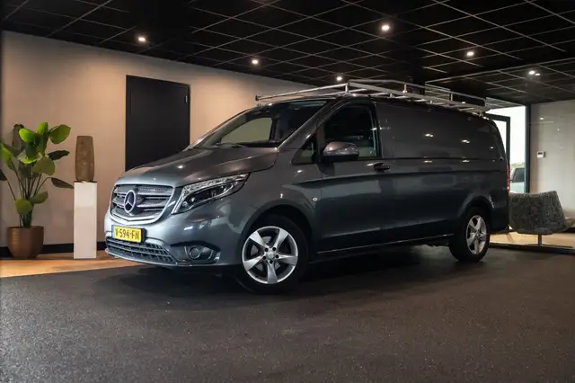 Mercedes-Benz Vito view 19