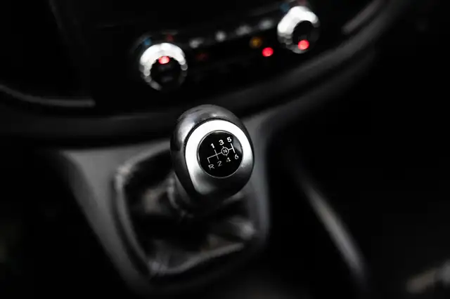 Mercedes-Benz Vito view 30
