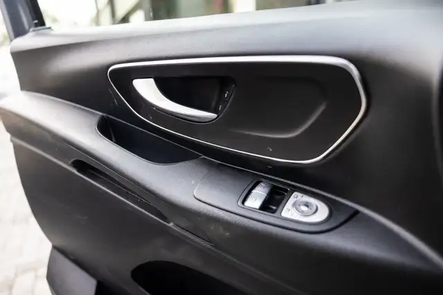 Mercedes-Benz Vito view 25
